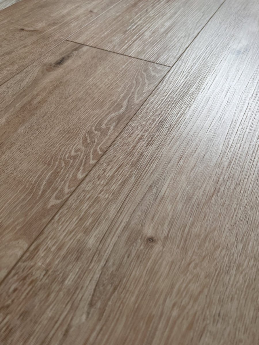 SPC ламинат "OneFloor" ЕСО 5062 (4V фаска) (1220*184*4 мм) — купить в Ростове-на-Дону