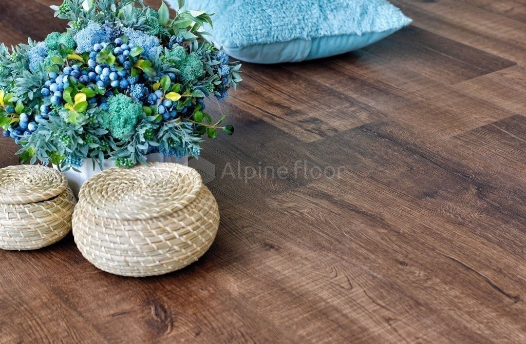 Замковая ПВХ плитка "Alpine Floor" Дуб Мокка Синхронное тиснение  (1220*183*6мм) — купить в Ростове-на-Дону