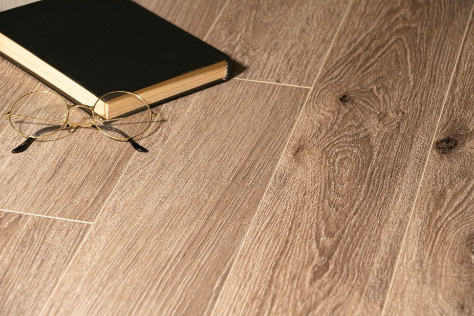 Виниловый ламинат "Bonkeel" Style Дуб Матира (1200*125*4 мм) — купить в Ростове-на-Дону