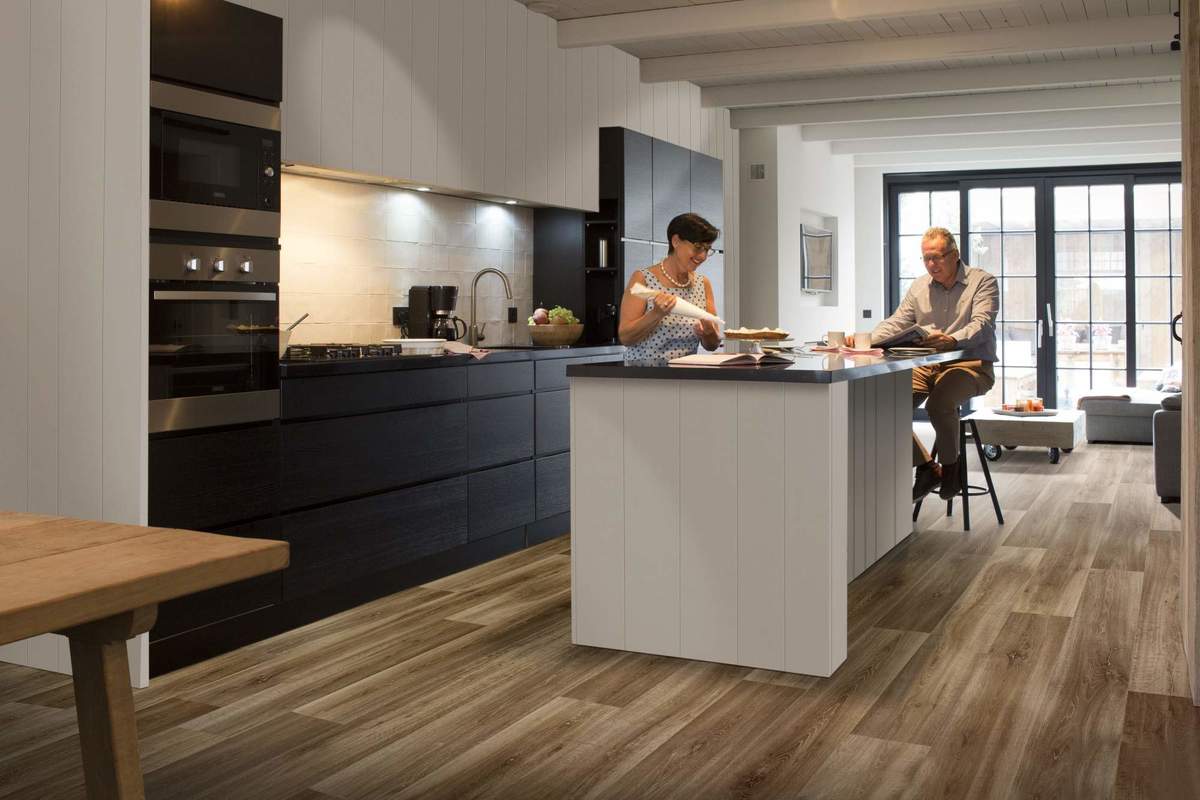 Замковая ПВХ плитка "Berry Alloc" Pureclick 55 LIME OAK 966D (204*1326*5 мм) — купить в Ростове-на-Дону