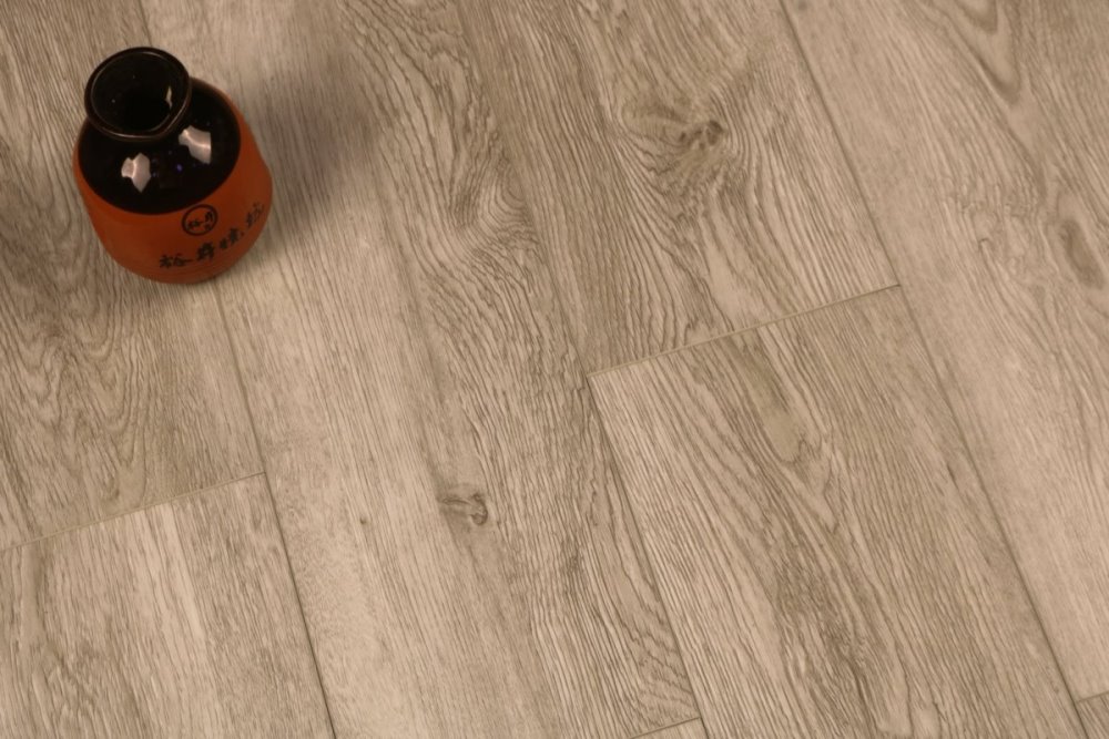 LVT плитка "Profield" Дуб Мадейра (915,4*152,4*2,5 мм) — купить в Ростове-на-Дону