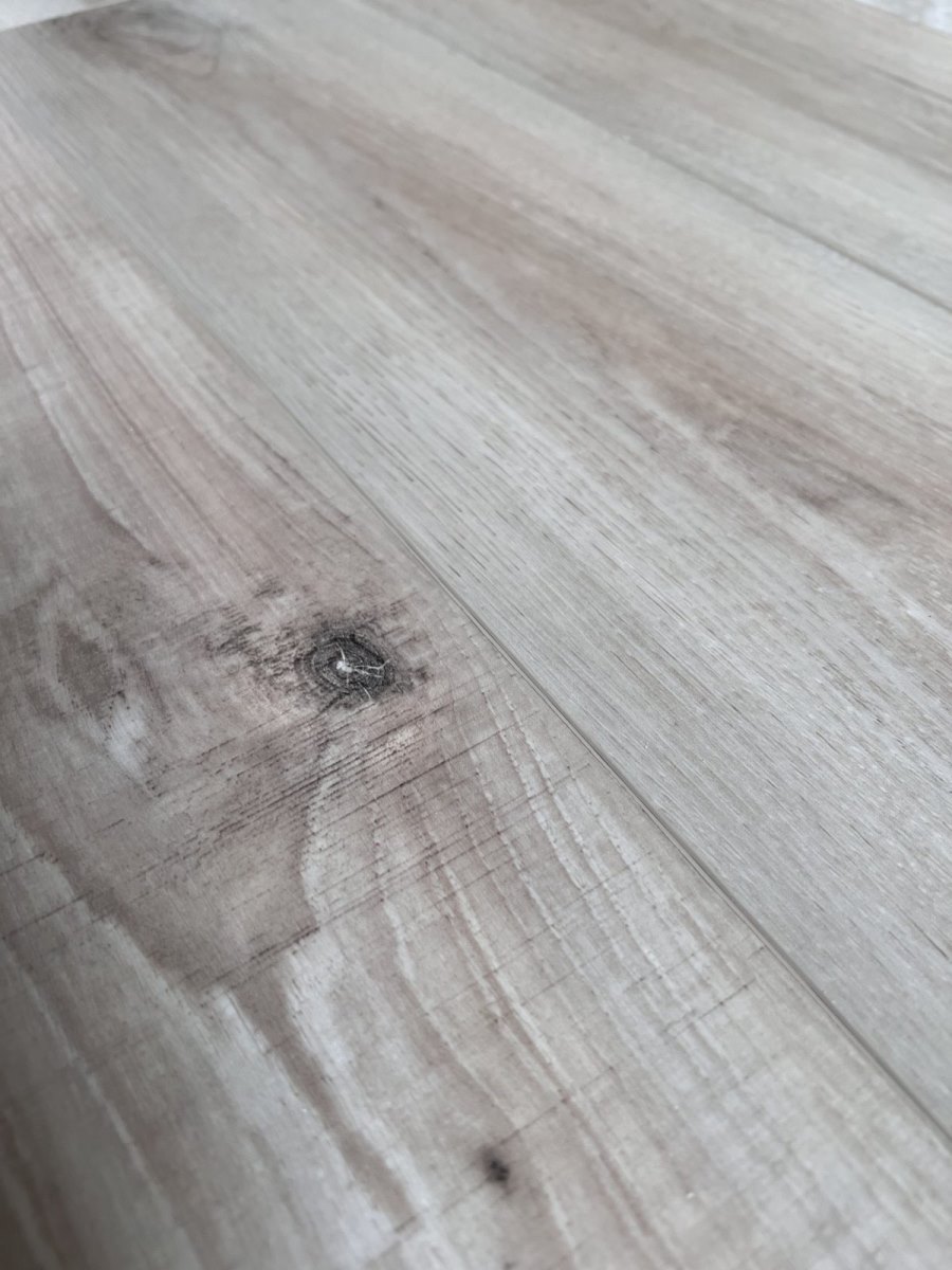 SPC ламинат "OneFloor" ЕСО 5021 (4V фаска) (1220*184*4 мм) — купить в Ростове-на-Дону