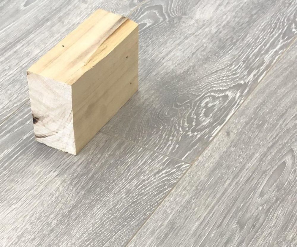 Ламинат "SunFloor" 8/32 4V Дуб Гвинея 34 (1380*193*8 мм) — купить в Ростове-на-Дону