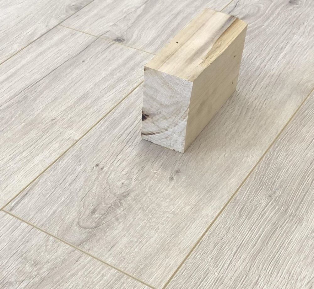 Ламинат "SunFloor" 8/33 4NV Дуб Эри 55 (1380*159*8 мм) — купить в Ростове-на-Дону