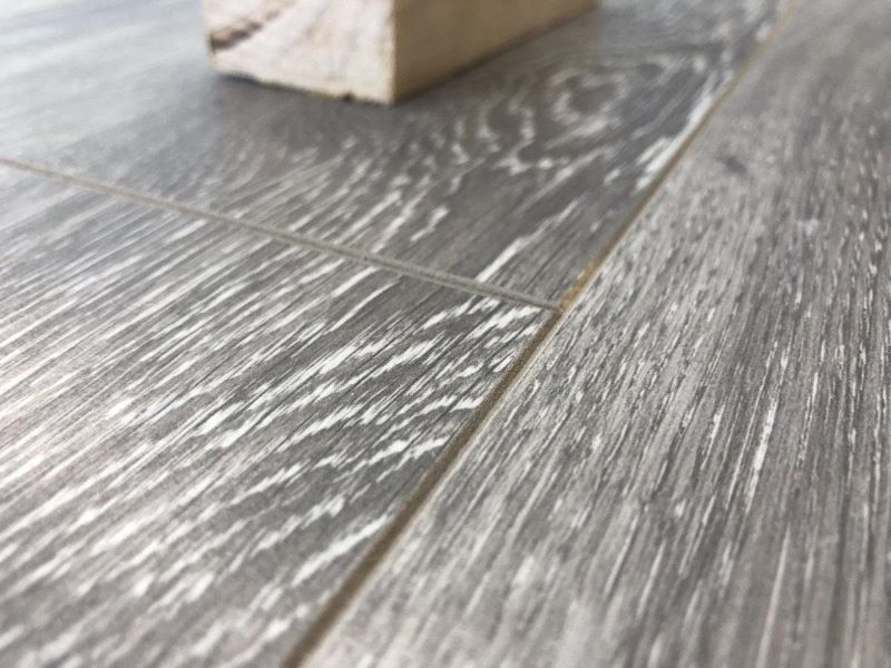 Ламинат "SunFloor" 8/32 4V Дуб Гвинея 34 (1380*193*8 мм) — купить в Ростове-на-Дону