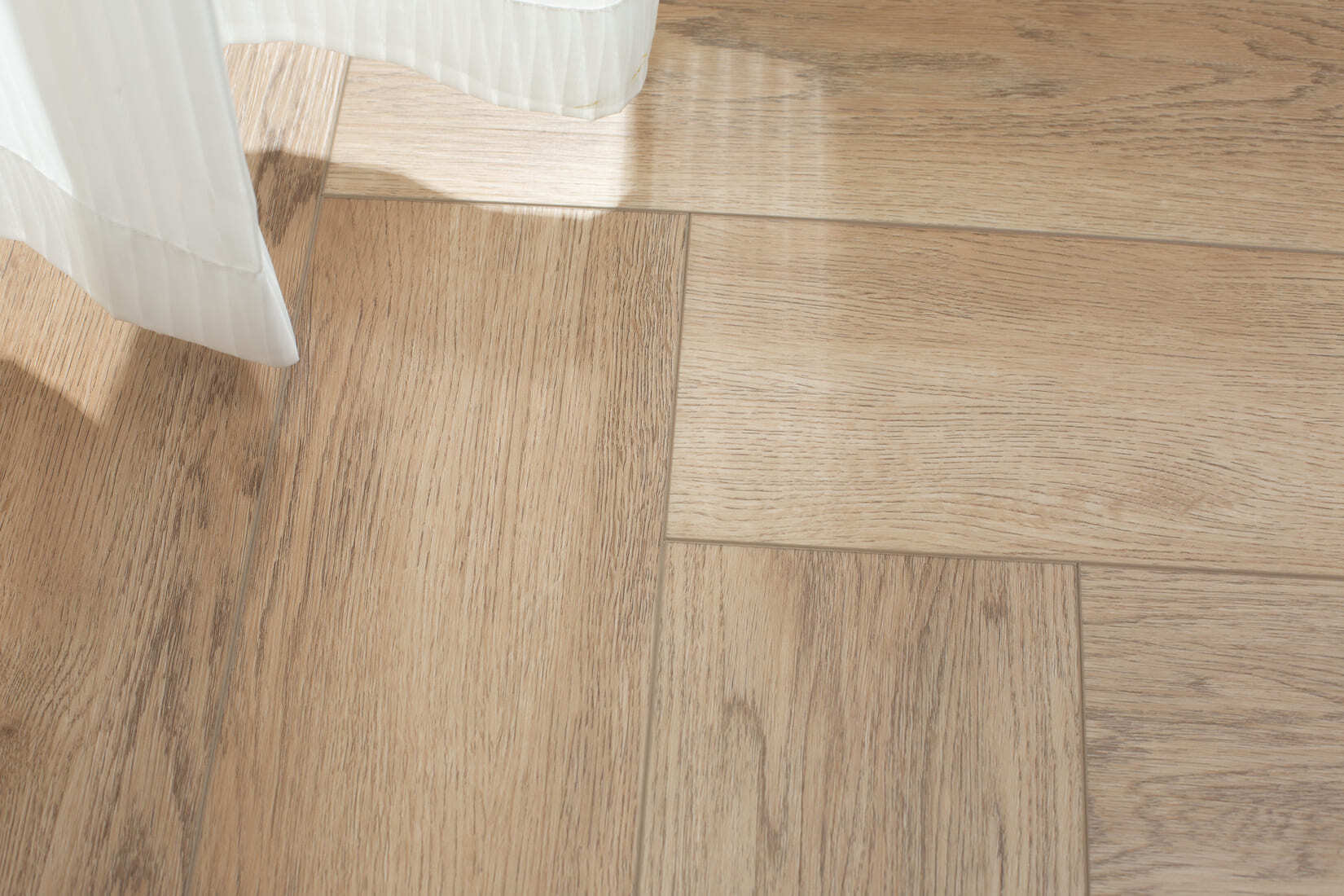 Плитка SPC "OneFloor" 3028 А,В  ЁЛКА (640*128*4 мм) — купить в Ростове-на-Дону